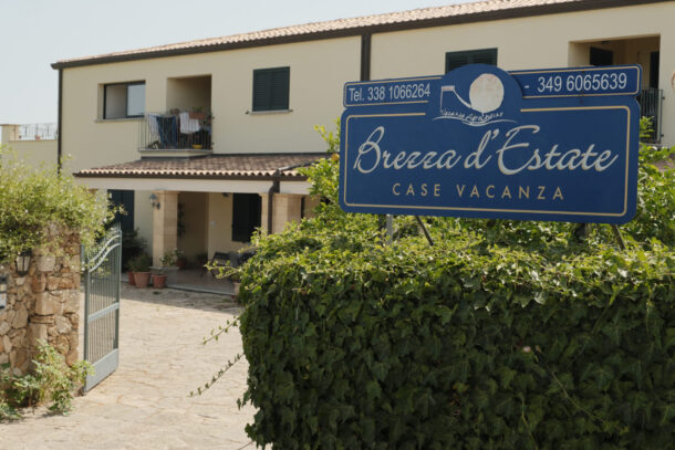 brezza d’estate residence eingang Brezza d'Estate © Siziliengeheimtipp 2026